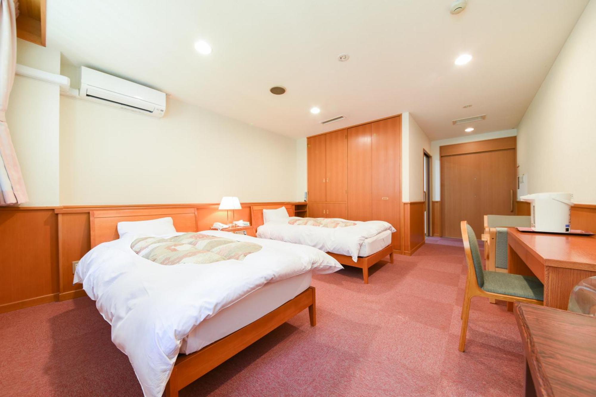 Hotel Omaruyama Sakura  Exteriör bild