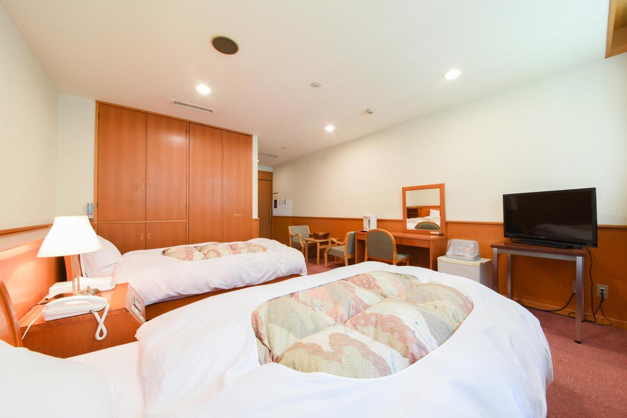 Hotel Omaruyama Sakura  Exteriör bild